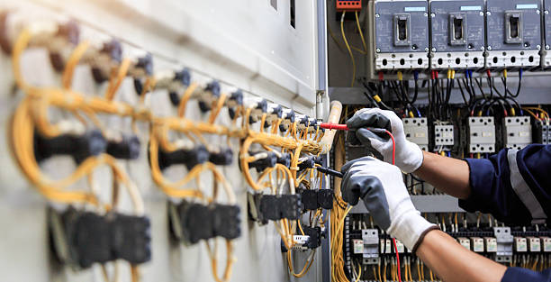 Professional Electrician technician working in Mila Doce, TX